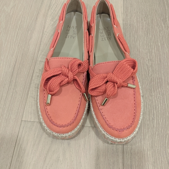 Naturalizer red with orange tones loafers - Picture 8 of 10